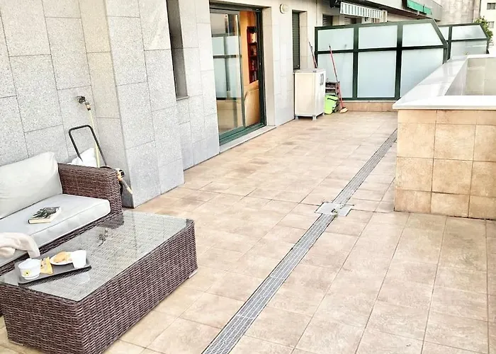 Grossi Centro Garaje Διαμέρισμα *