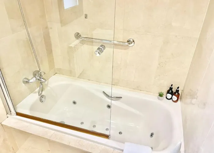 Grossi Centro Garaje * Οβιέδο